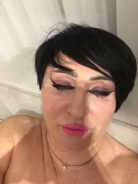 Snapshot of Kleotempt chatting on February 25, 9:03 pm Kleotempt online show from February 25, 9:03 pm