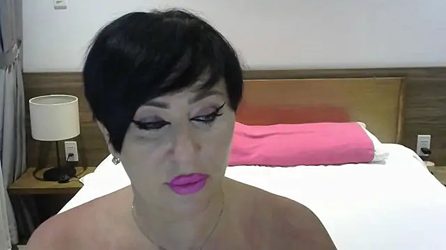 Snapshot of Kleotempt chatting on June 30, 11:10 am Kleotempt online show from June 30, 11:10 am