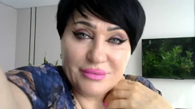 Kleotempt online show from April 4, 12:01 pm