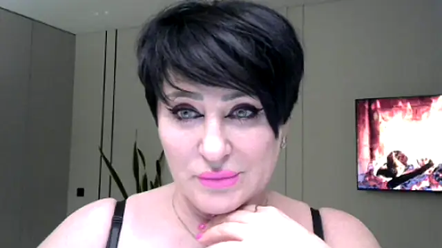 Kleotempt online show from March 24, 7:03 pm