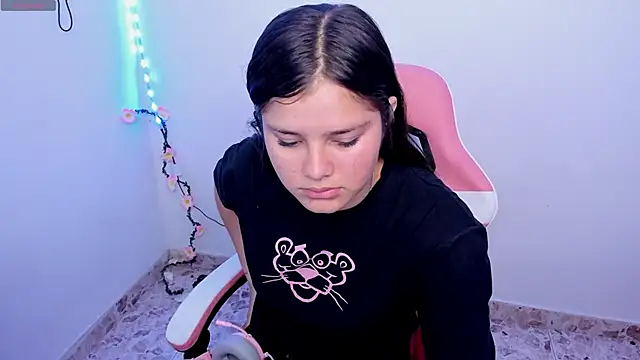 trianna sweet online show from February 26, 1:33 pm