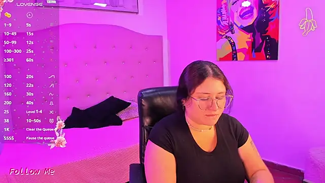 sienna cavalli online show from April 8, 12:50 pm