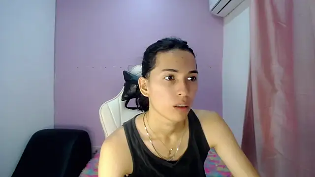 Larry craft online show from March 30, 8:10 pm