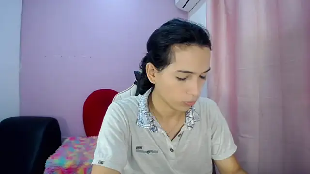 Larry craft online show from March 26, 8:18 pm