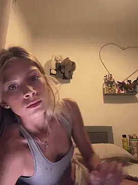 Snapshot of maisco19 chatting on February 27, 10:31 pm maisco19 online show from February 27, 10:31 pm