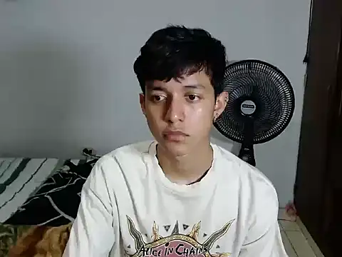 cute jisus online show from March 23, 7:47 pm