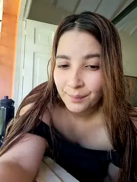 Snapshot of Estelle_Noir chatting on March 2, 3:41 pm Estelle Noir online show from March 2, 3:41 pm