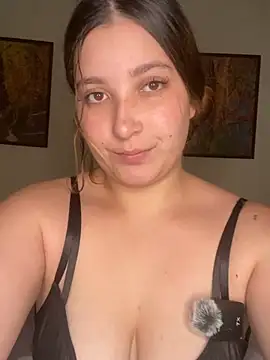Estelle Noir online show from June 21, 8:03 pm
