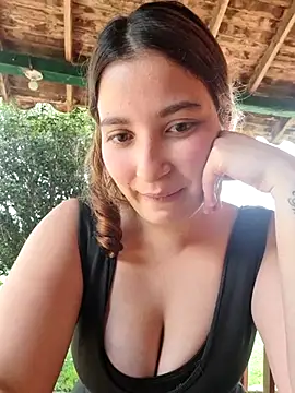 Snapshot of Estelle_Noir chatting on March 11, 4:23 pm Estelle Noir online show from March 11, 4:23 pm