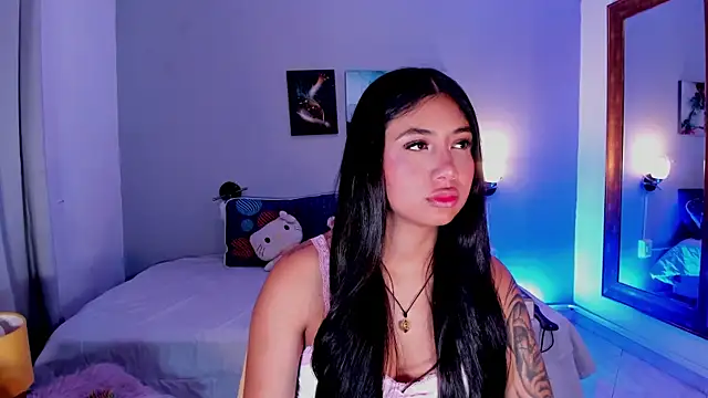 KimTaylorW online show from July 8, 2:35 am