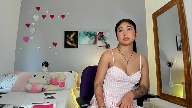 KimTaylorW online show from March 4, 7:54 pm