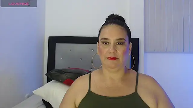 Sharlot curvy online show from March 24, 7:36 pm