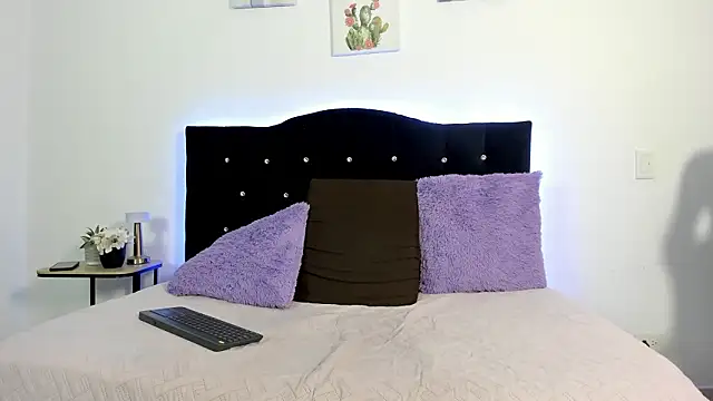 Eros Lux online show from March 8, 10:46 pm