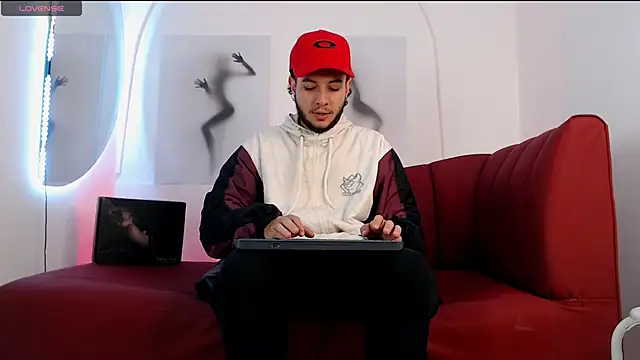 luxesmith online show from March 25, 12:11 am