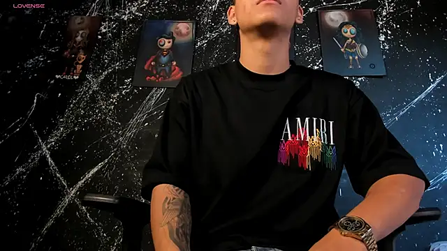 DylanRoyce  online show from May 13, 12:56 pm