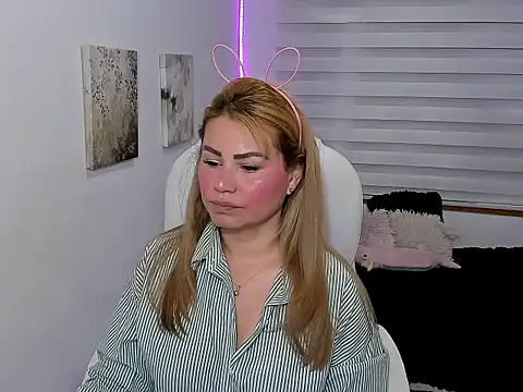 Julieta star  online show from March 25, 12:26 pm