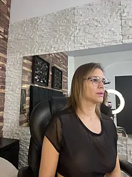 kendra leroy online show from March 25, 11:36 pm