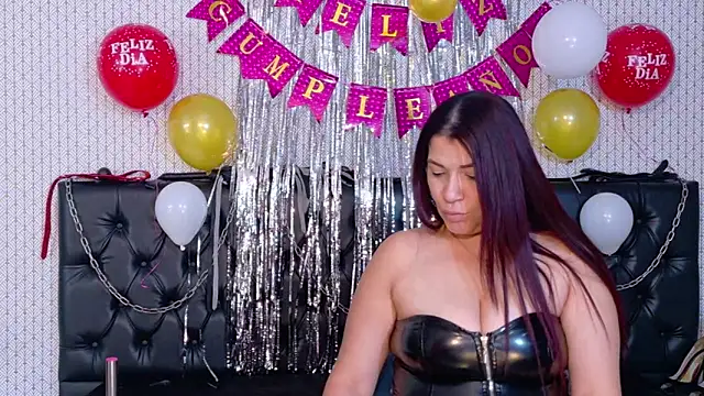 MollyRubio online show from April 3, 1:28 pm