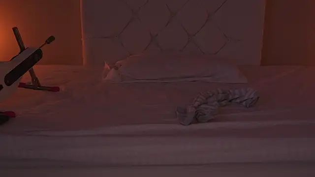 Dollhell online show from March 11, 10:09 am