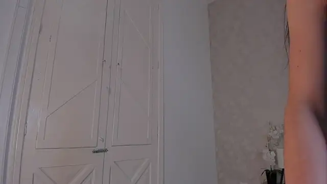 Arii wilde online show from March 28, 12:17 pm