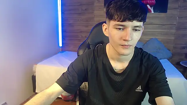 trevor mob online show from April 7, 5:04 pm