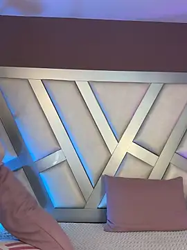 Ashleeyprincess01 online show from April 15, 12:10 pm