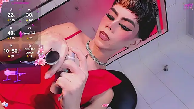 Snapshot of Gema_Jones_ chatting on July 10, 7:36 pm Gema Jones online show from July 10, 7:36 pm