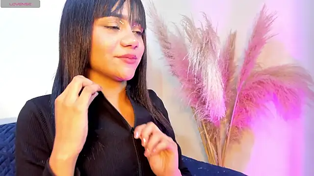 Laila-Miller online show from March 21, 5:08 am