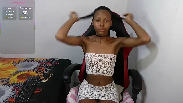 Dulce camx online show from April 19, 4:13 am