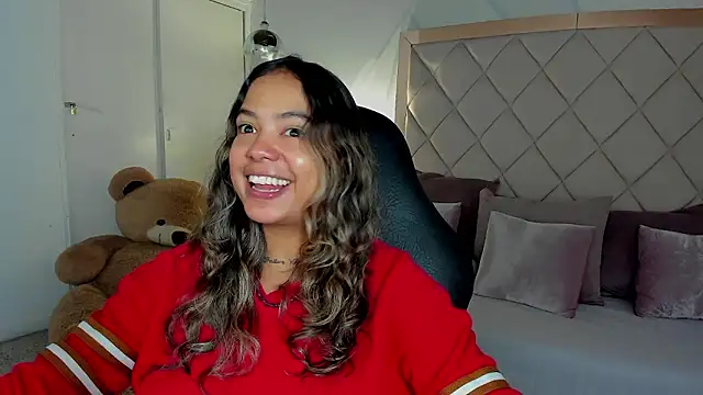 dulce lyraa1 online show from March 10, 4:38 am