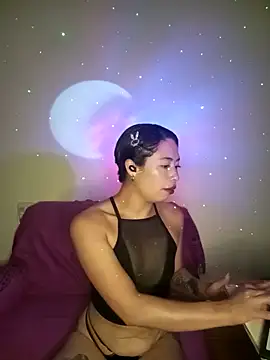 lina luxe  online show from March 2, 1:28 am