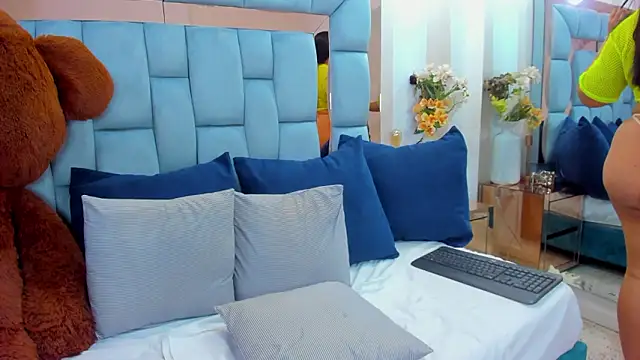 isabellablazee online show from March 10, 10:19 am