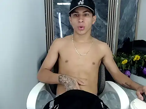 Hollmanhot online show from March 12, 1:44 am