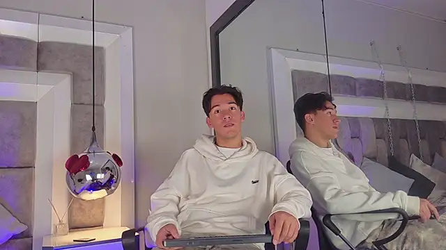 Austin Reedss online show from March 30, 12:17 pm