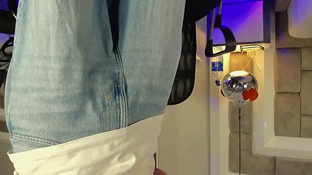 Austin Reedss online show from March 9, 12:09 pm