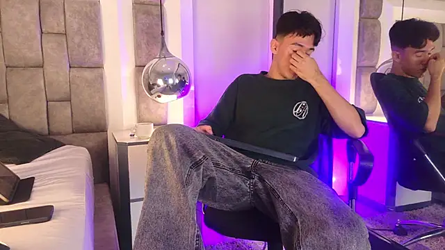 Austin Reedss online show from May 29, 12:33 pm