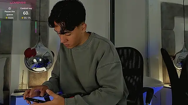 Austin Reedss online show from March 19, 12:16 pm