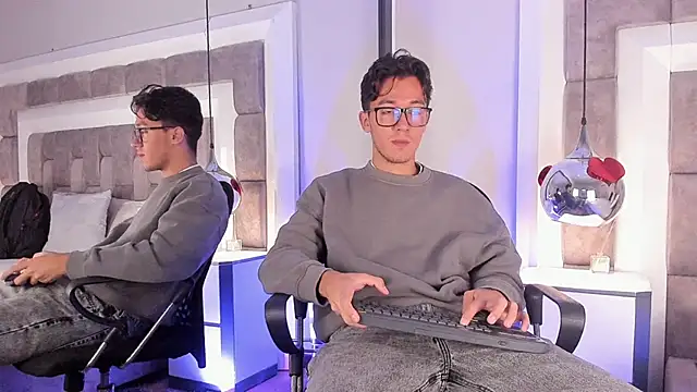 Snapshot of Austin_Reedss chatting on February 27, 11:54 am Austin Reedss online show from February 27, 11:54 am