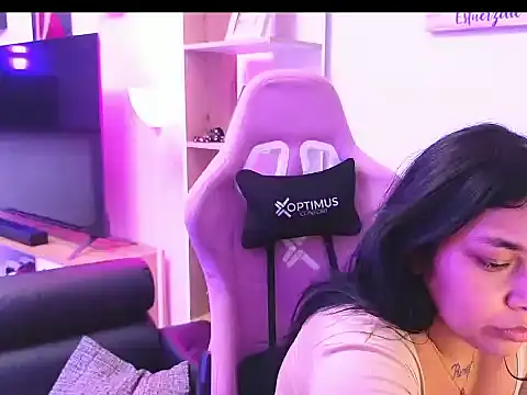 The Wicked Queens02 online show from March 4, 6:32 am