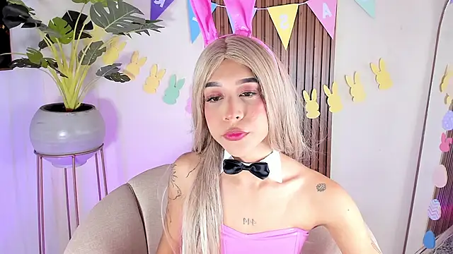 Lady  scarlett online show from April 5, 9:54 pm