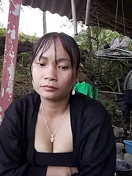 mami-rubi online show from May 4, 10:18 am