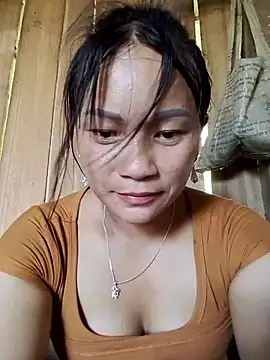mami-rubi online show from May 26, 8:34 am