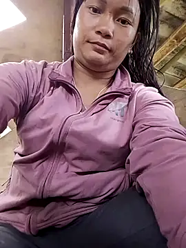 mami-rubi online show from May 5, 4:37 am