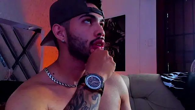 Vincentblack online show from April 26, 1:08 pm