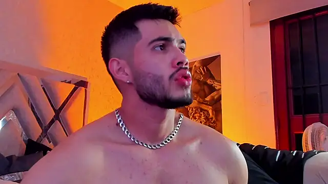 Vincentblack online show from April 8, 4:14 am