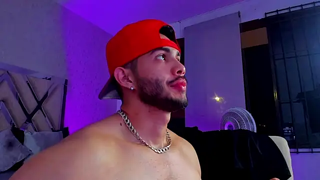 Snapshot of Vincentblack chatting on June 28, 3:24 am Vincentblack online show from June 28, 3:24 am