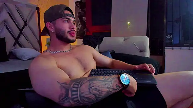 Vincentblack online show from May 31, 3:45 am