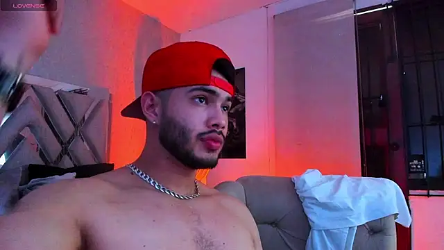 Snapshot of Vincentblack chatting on July 15, 10:39 pm Vincentblack online show from July 15, 10:39 pm