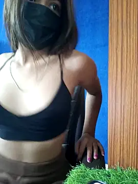 Snapshot of Sexy_aakansha chatting on May 27, 6:43 am Sexy aakansha online show from May 27, 6:43 am