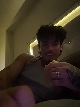 SNAKEARM online show from February 28, 11:21 am